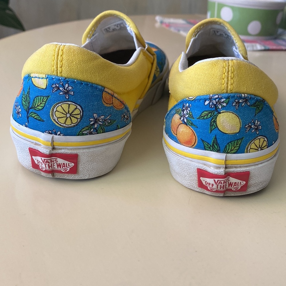 VANS - Picture 6 of 10